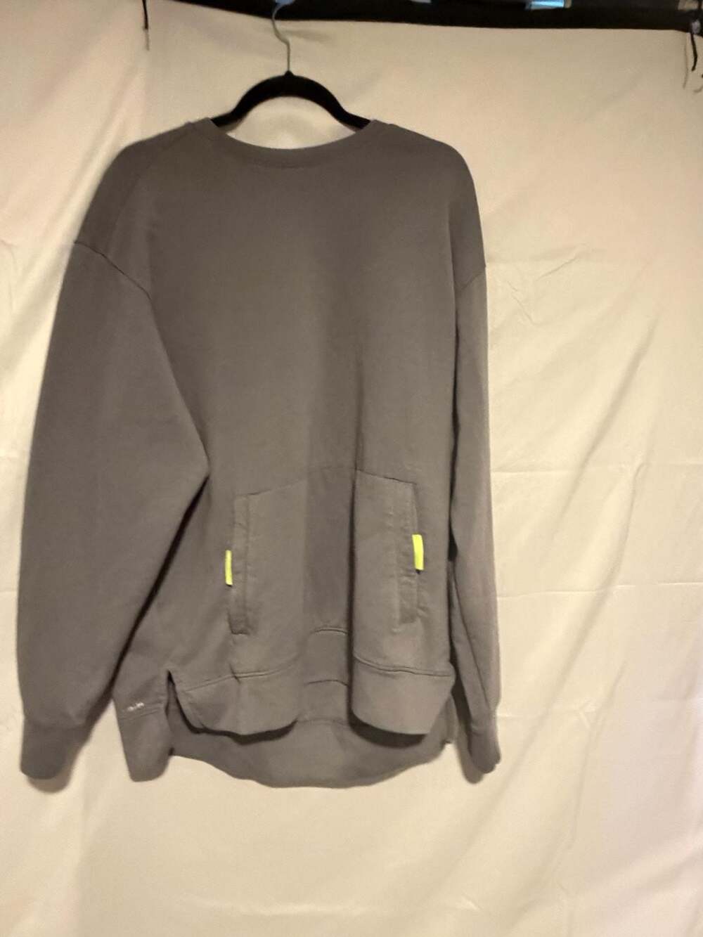 Athletic Works Sweatshirt Size L (42-44) Gray Longline Pocket Crewneck